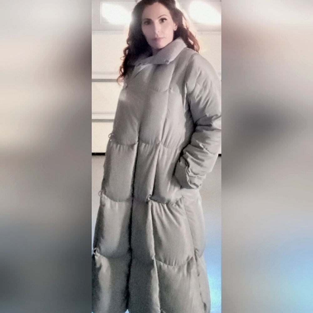 One of a kind vintage. Saks Fifth Avenue long puffer peacoat. Light shine grey